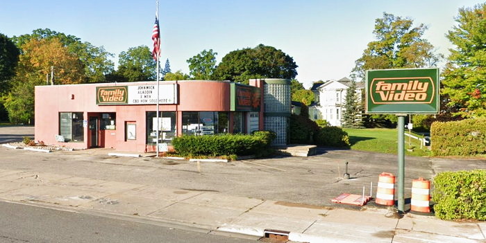 Family Video - Petoskey - 301 Emmet St (newer photo)